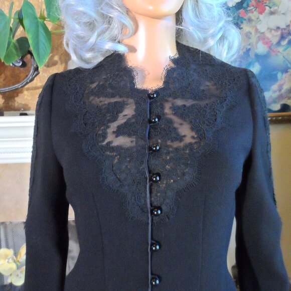Saks Fifth Avenue Vintage Black skirt Suit w/Lace Insert Detail Size S - Picture 5 of 16